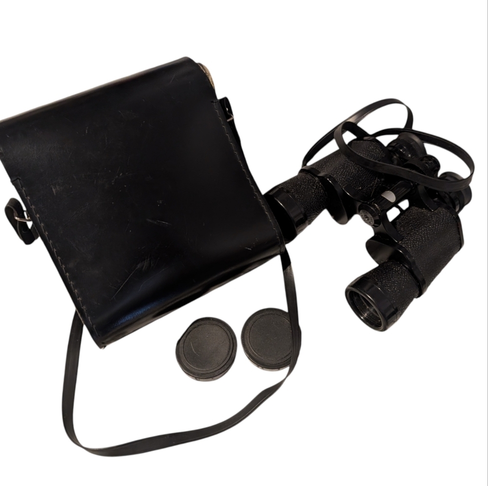 Vintage TRAQ Model 2001 Binoculars With Case